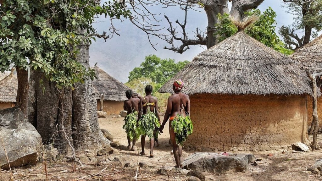 History of Kambari: Nigeria’s Naked Tribe